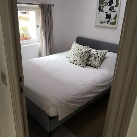 Vieil Antibes, Charmant Duplex Avec Terrasse *